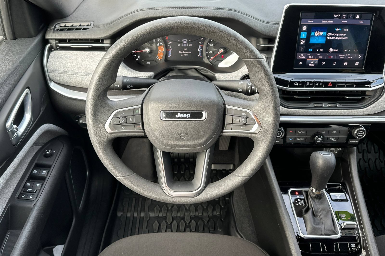 Used 2025 Jeep Compass Sport AWD/4WD image 16