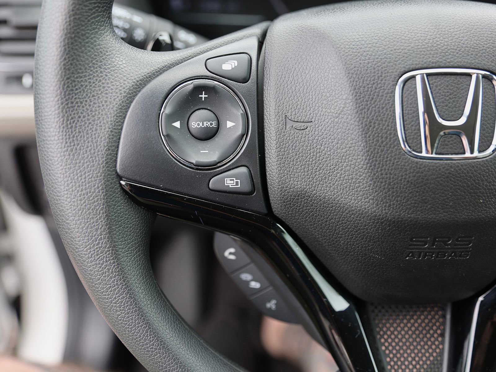 Used 2021 Honda HR-V EX image 33