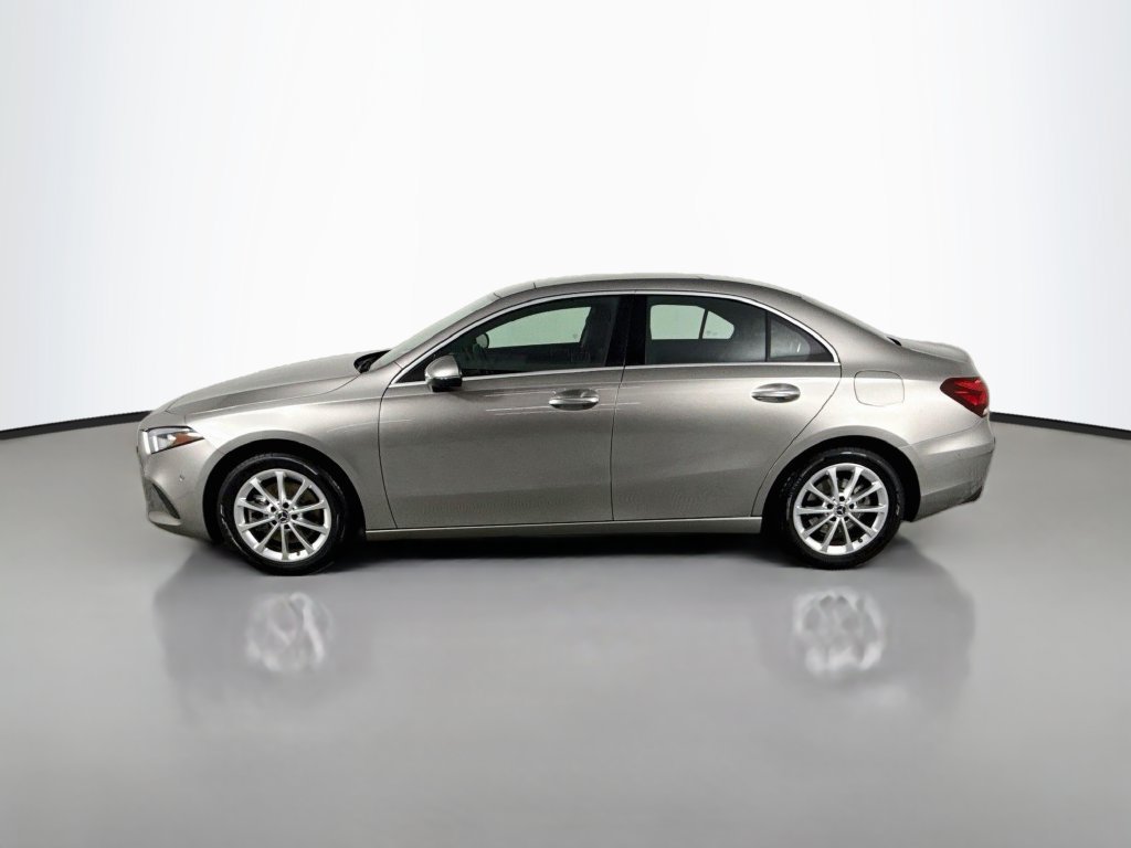 Used 2019 Mercedes-Benz A 220 4MATIC image 2