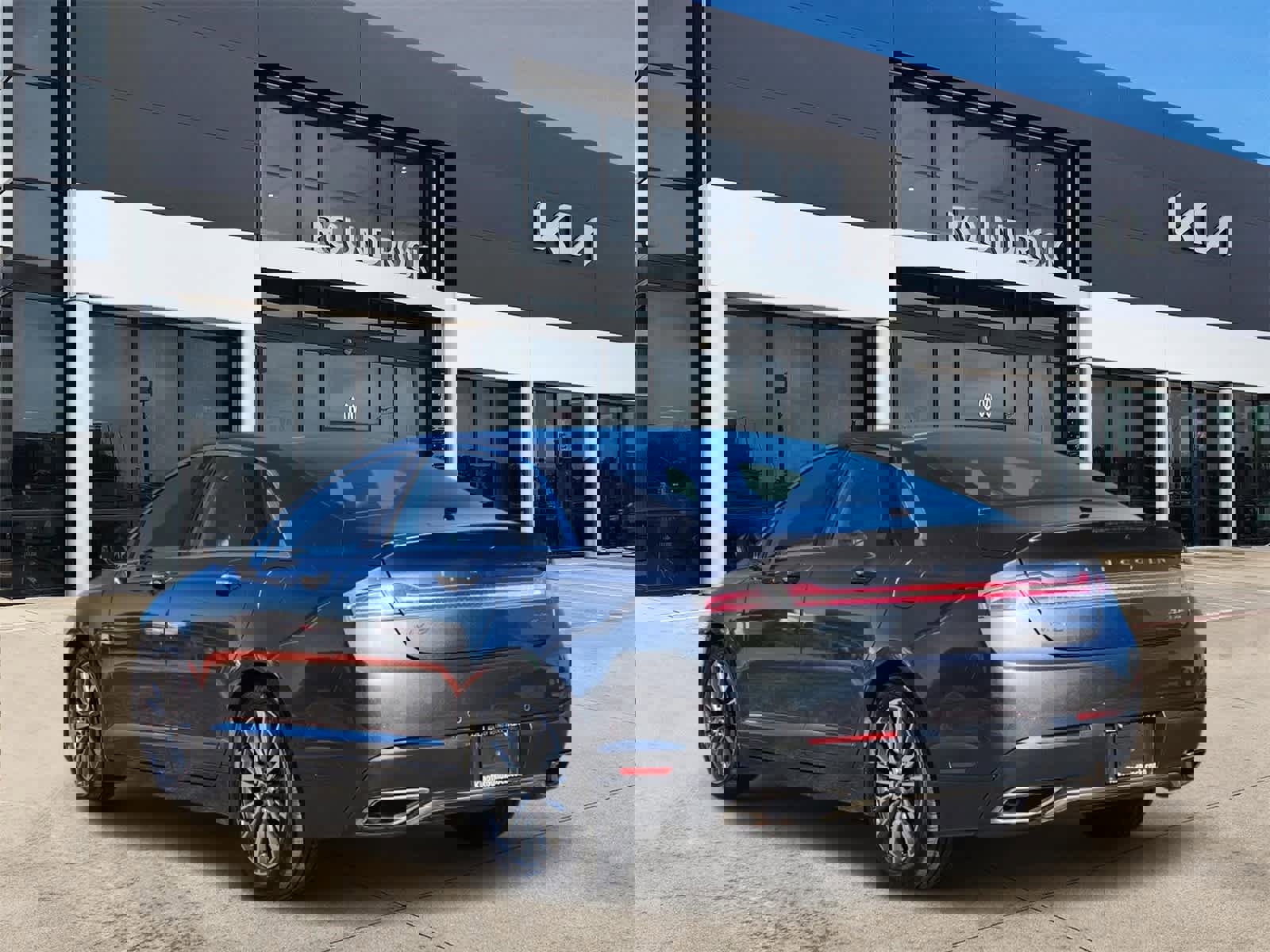 Used 2019 Lincoln MKZ Reserve image 6