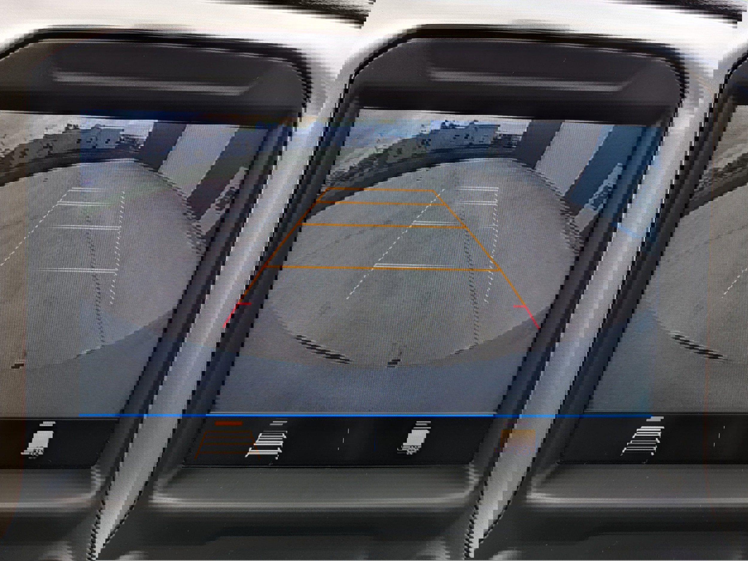 Used 2019 Chevrolet Silverado 1500 LT w/ All-Star Edition image 17