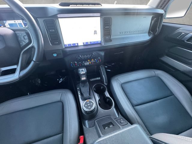 Used 2022 Ford Bronco Outer Banks w/ Sasquatch Package AWD/4WD image 3