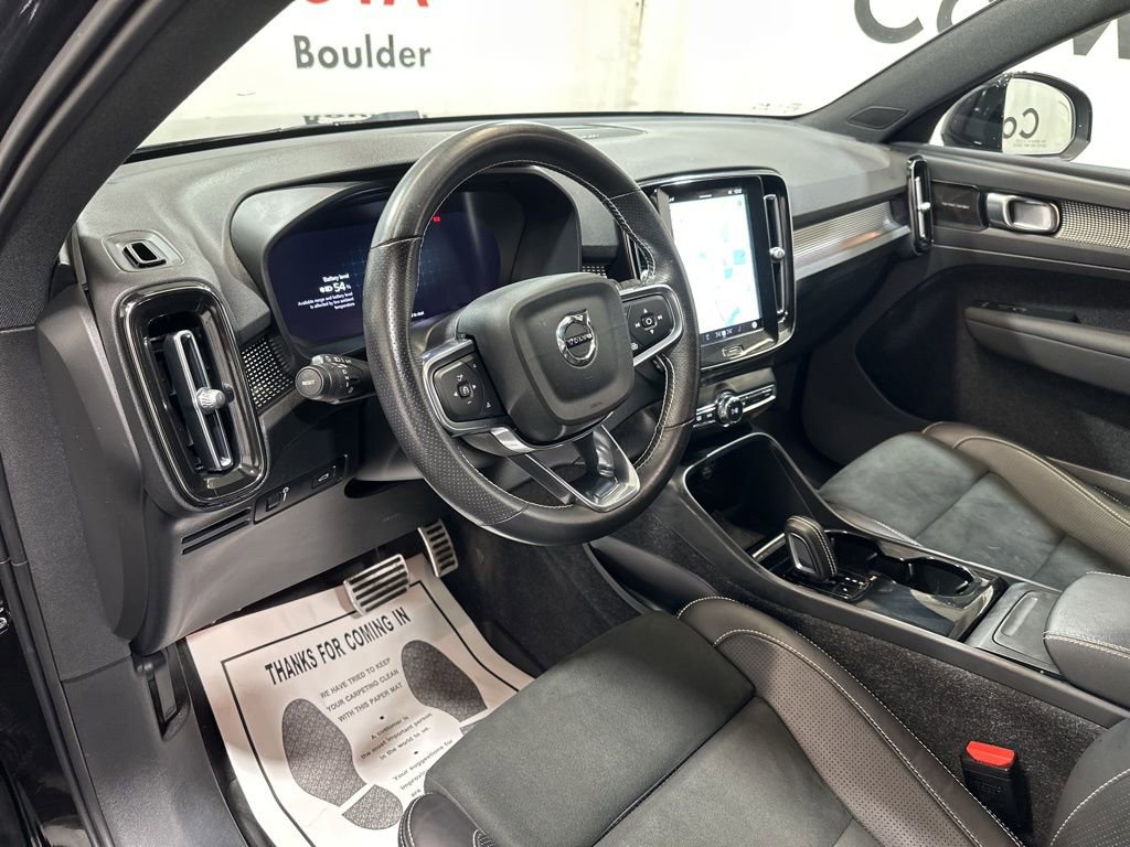 Used 2021 Volvo XC40 P8 Recharge image 25