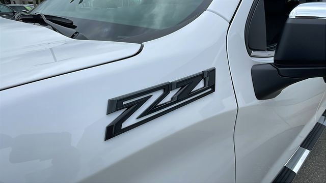 Used 2023 Chevrolet Silverado 1500 LTZ image 10