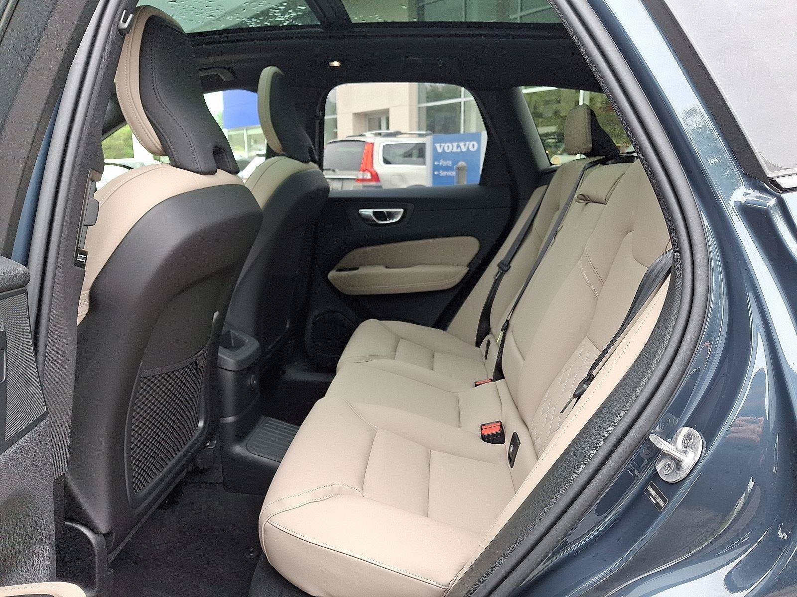Certified 2026 Volvo XC60 T8 Plus w/ Climate Package AWD/4WD image 10