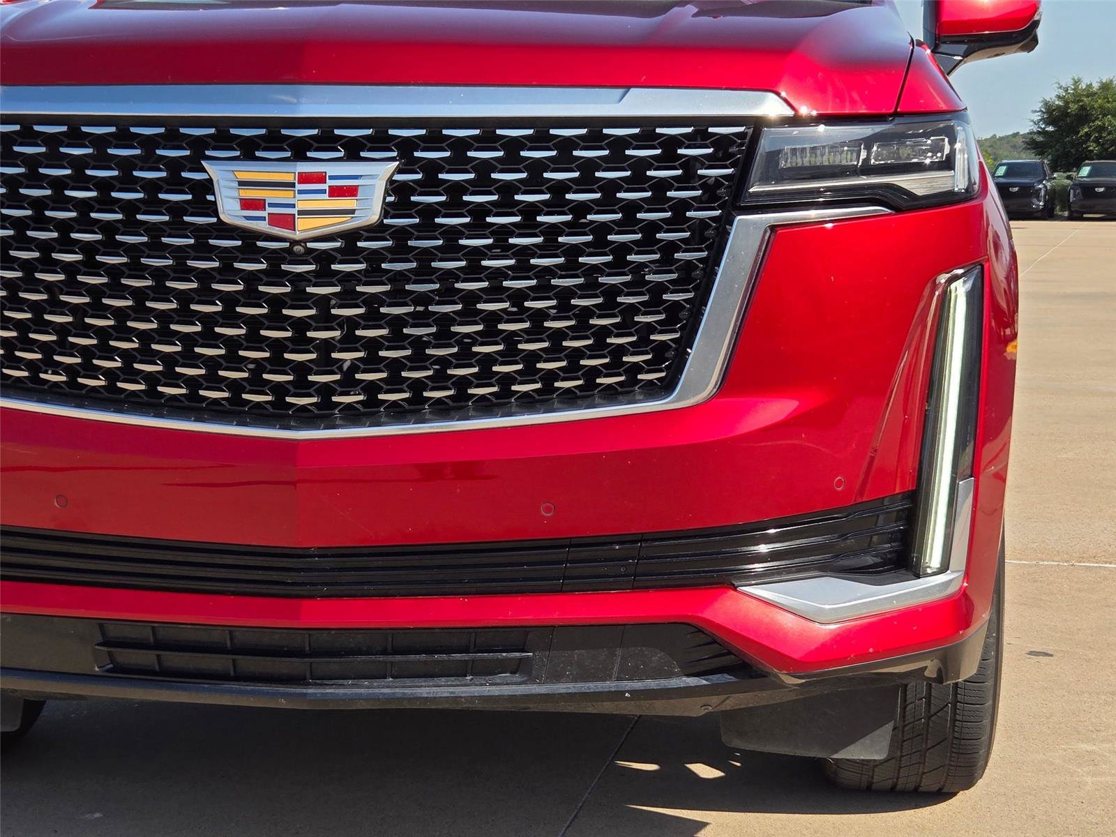 Used 2021 Cadillac Escalade Premium Luxury w/ Driver Assist Tech Package AWD/4WD image 6