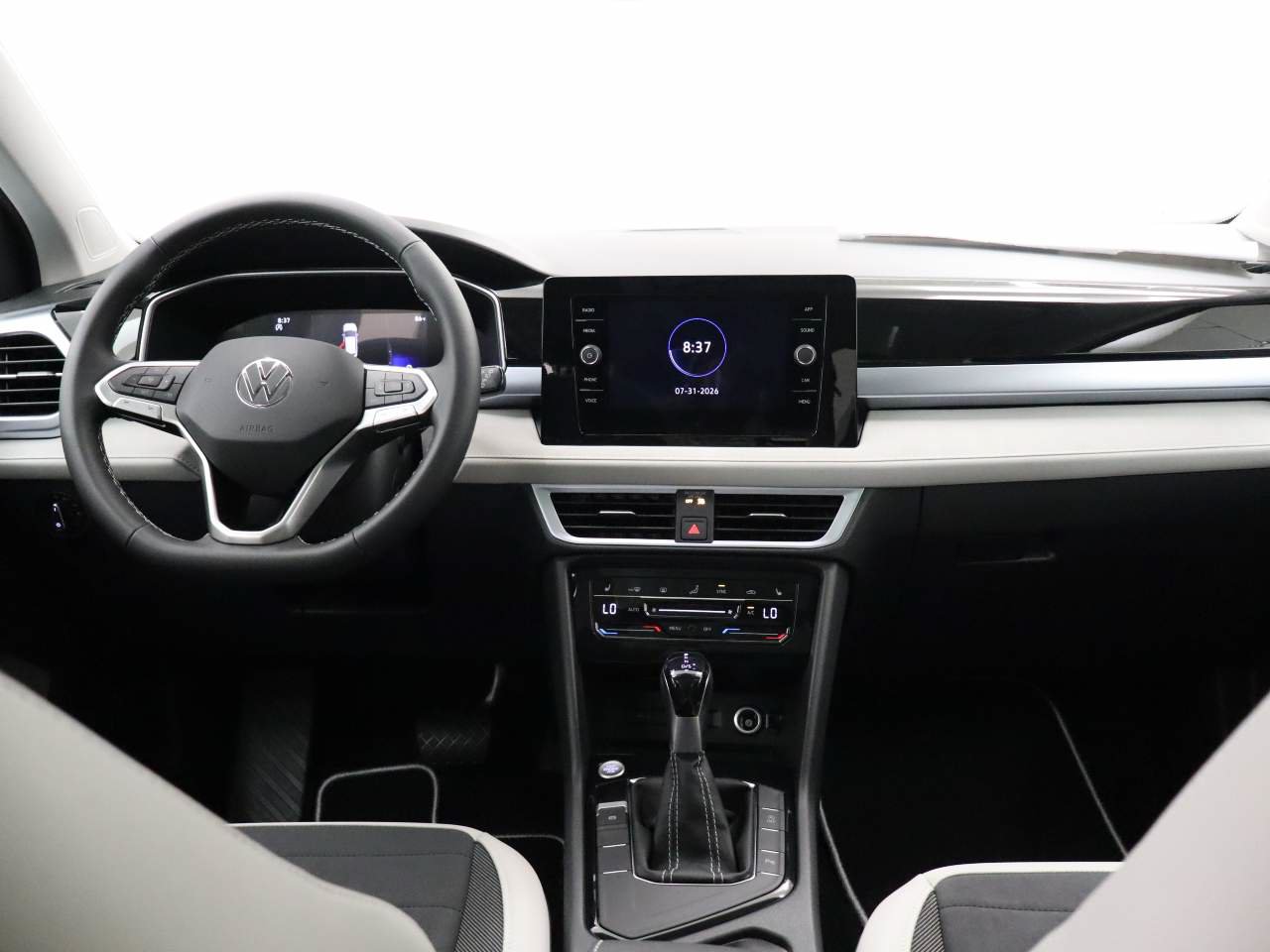 New 2026 Volkswagen Taos SE FWD image 12