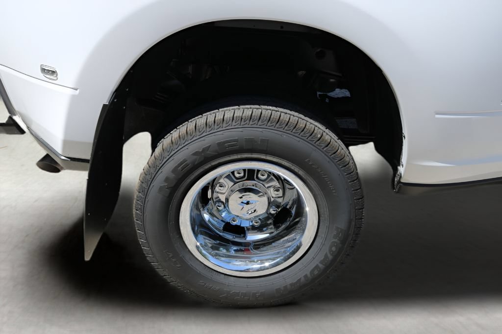 New 2026 RAM 3500 Tradesman AWD/4WD image 10