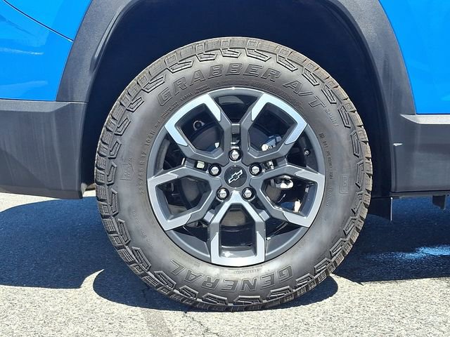 Certified 2025 Chevrolet Equinox ACTIV w/ Safety and Technology Package image 8