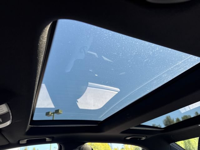 Used 2014 Mercedes-Benz E 350 4MATIC Sedan image 28
