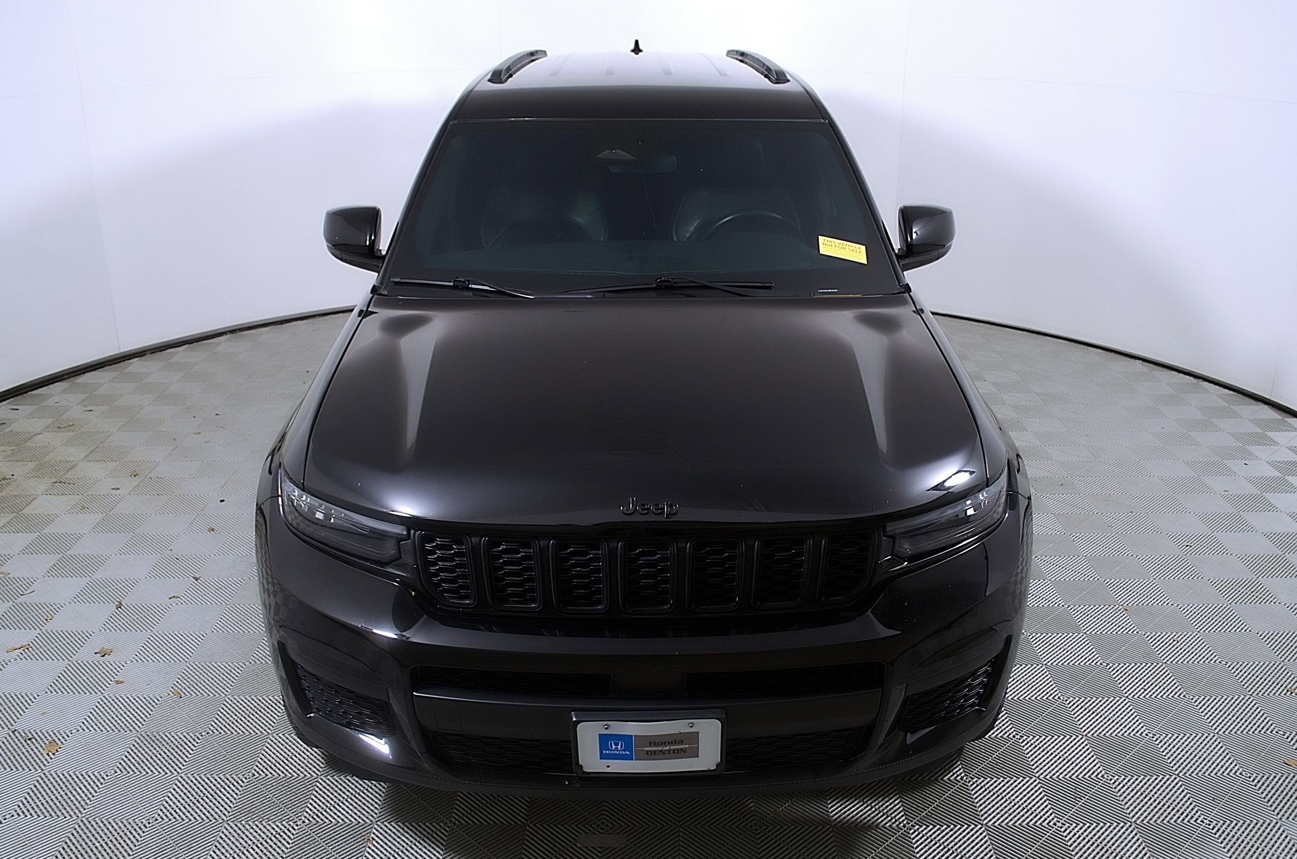 Used 2021 Jeep Grand Cherokee L Laredo image 4