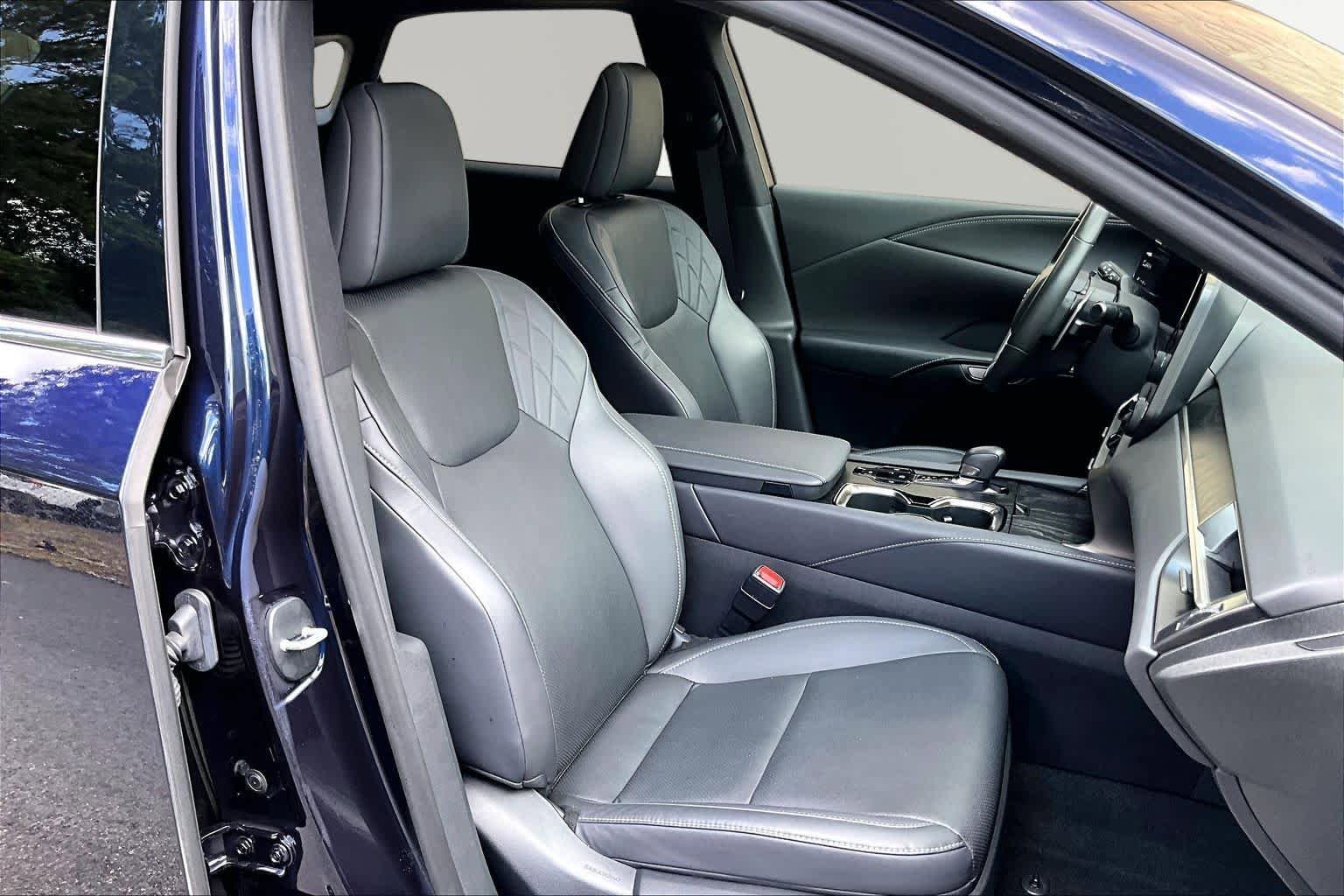 Used 2023 Lexus RX 350 Premium w/ Cold Area Package FWD image 9