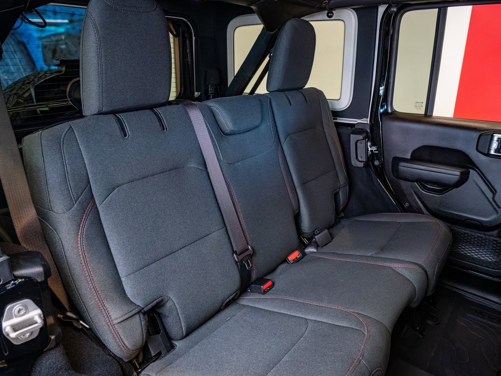 Used 2024 Jeep Wrangler Unlimited Rubicon image 27