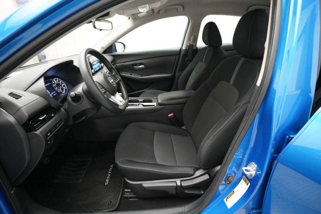Used 2024 Nissan Sentra SV FWD image 7