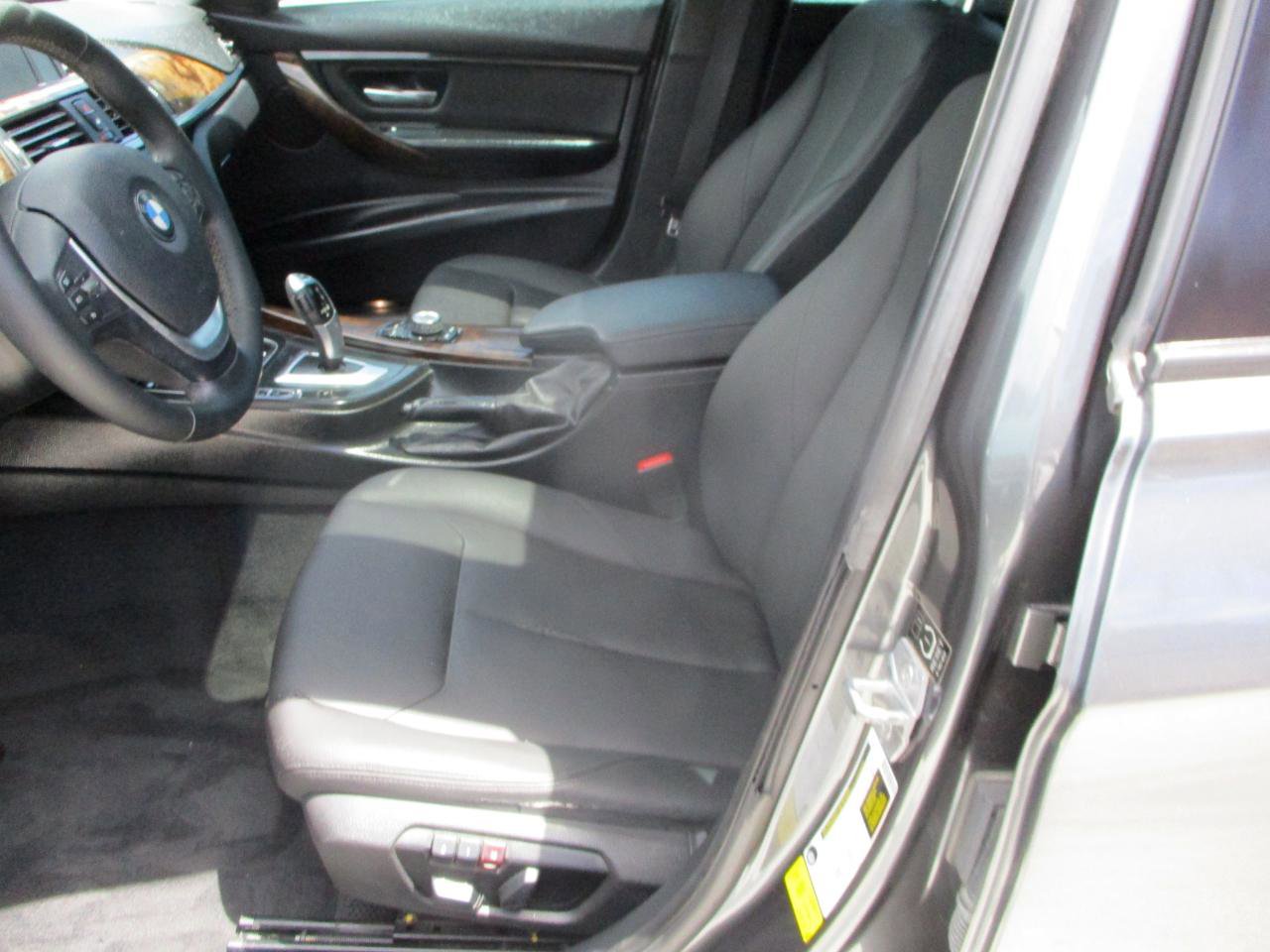 Used 2014 BMW 328i Sedan RWD image 16