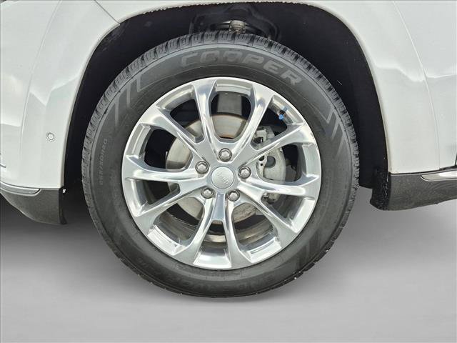 Used 2019 Jeep Grand Cherokee Summit AWD/4WD image 28