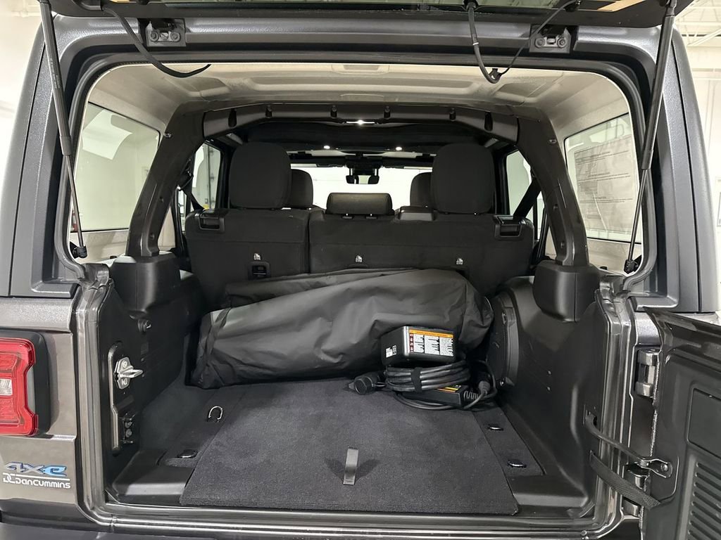 New 2025 Jeep Wrangler Unlimited Rubicon 4xe w/ Technology Group image 24