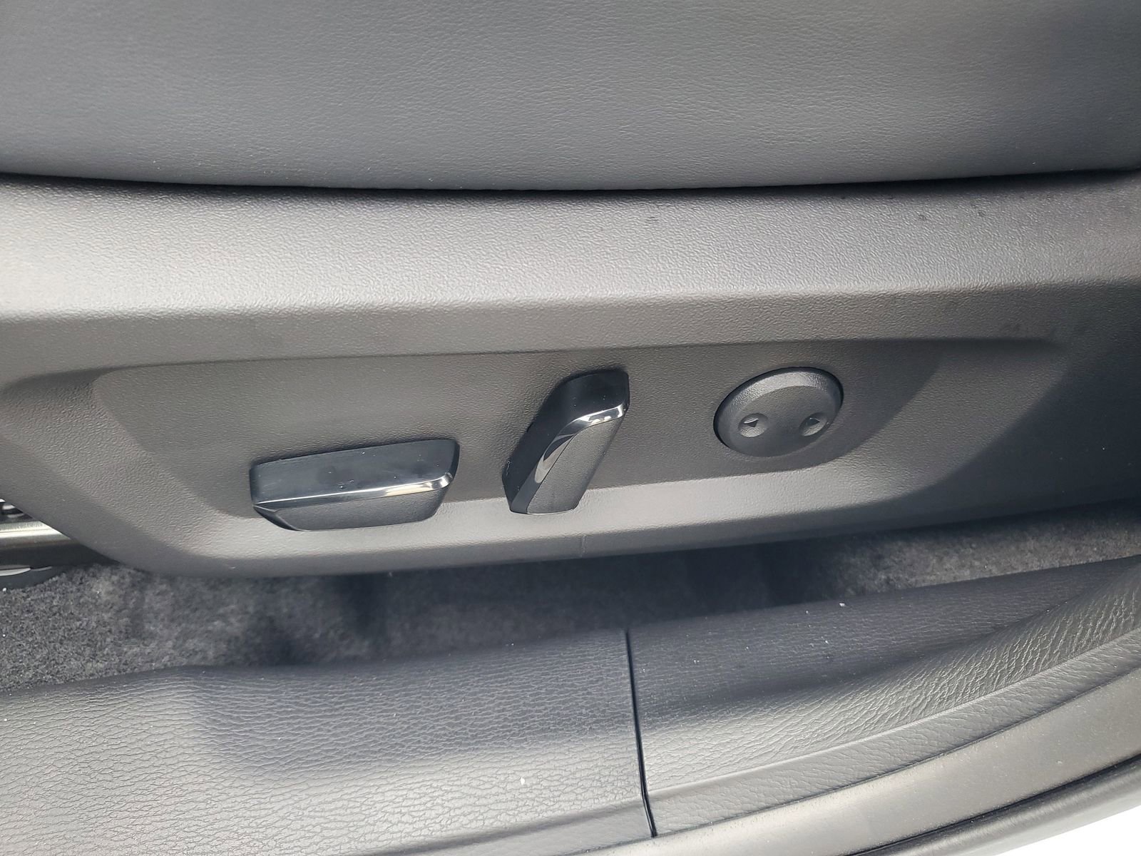 New 2026 Mitsubishi Outlander Trail Edition image 7