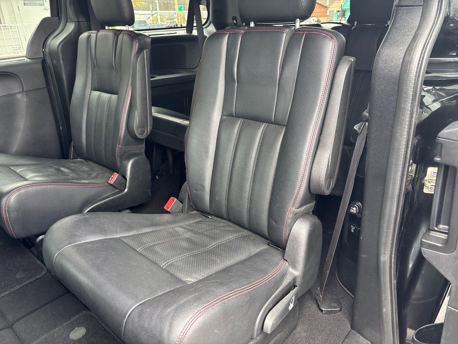 Used 2017 Dodge Grand Caravan GT FWD image 14