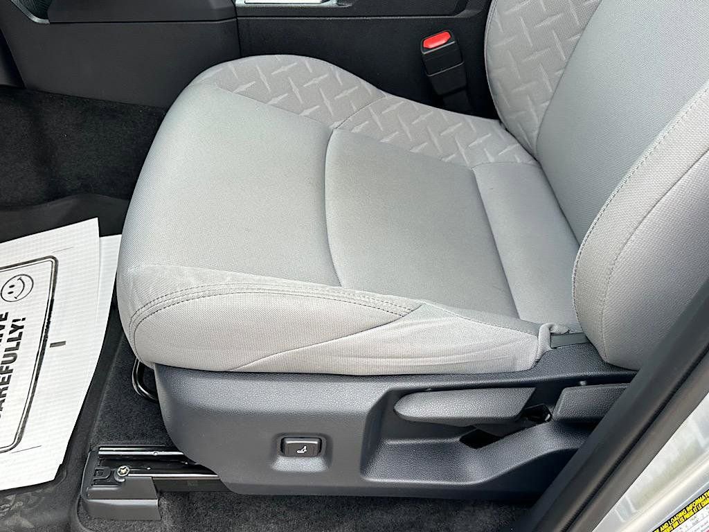 Certified 2024 Toyota Tacoma SR5 AWD/4WD image 13