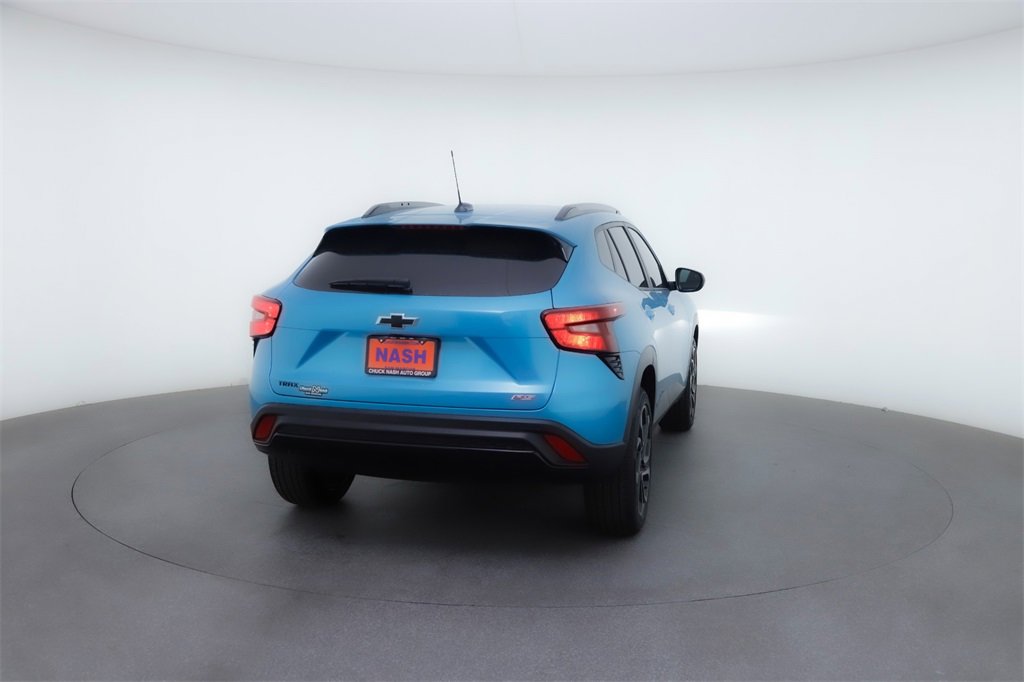 Used 2025 Chevrolet Trax RS w/ Driver Confidence Package image 6