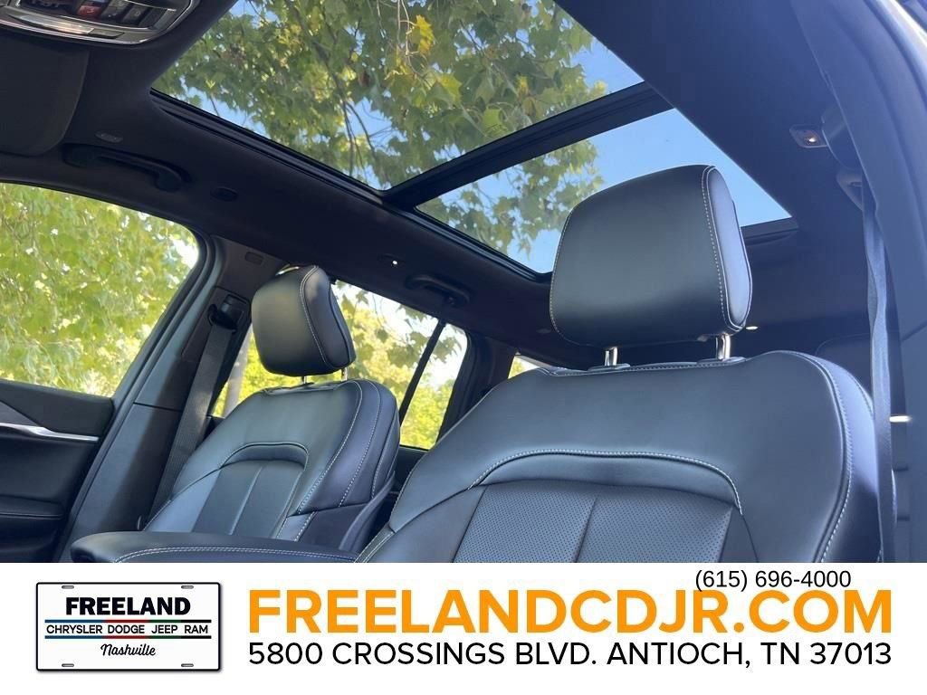 New 2025 Jeep Grand Cherokee Limited w/ Luxury Tech Group II image 19