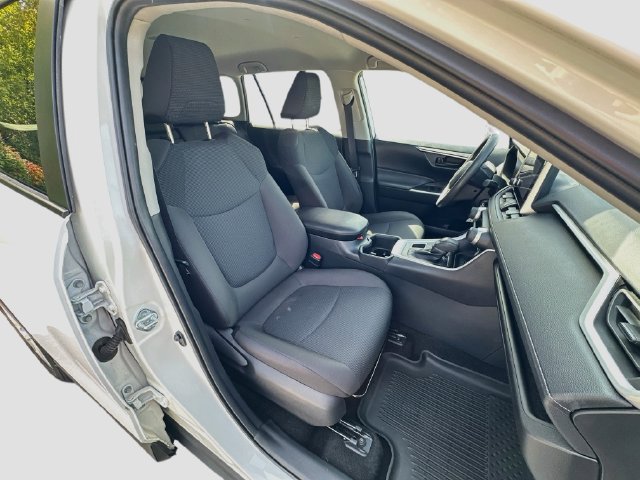 Certified 2023 Toyota RAV4 LE AWD/4WD image 26