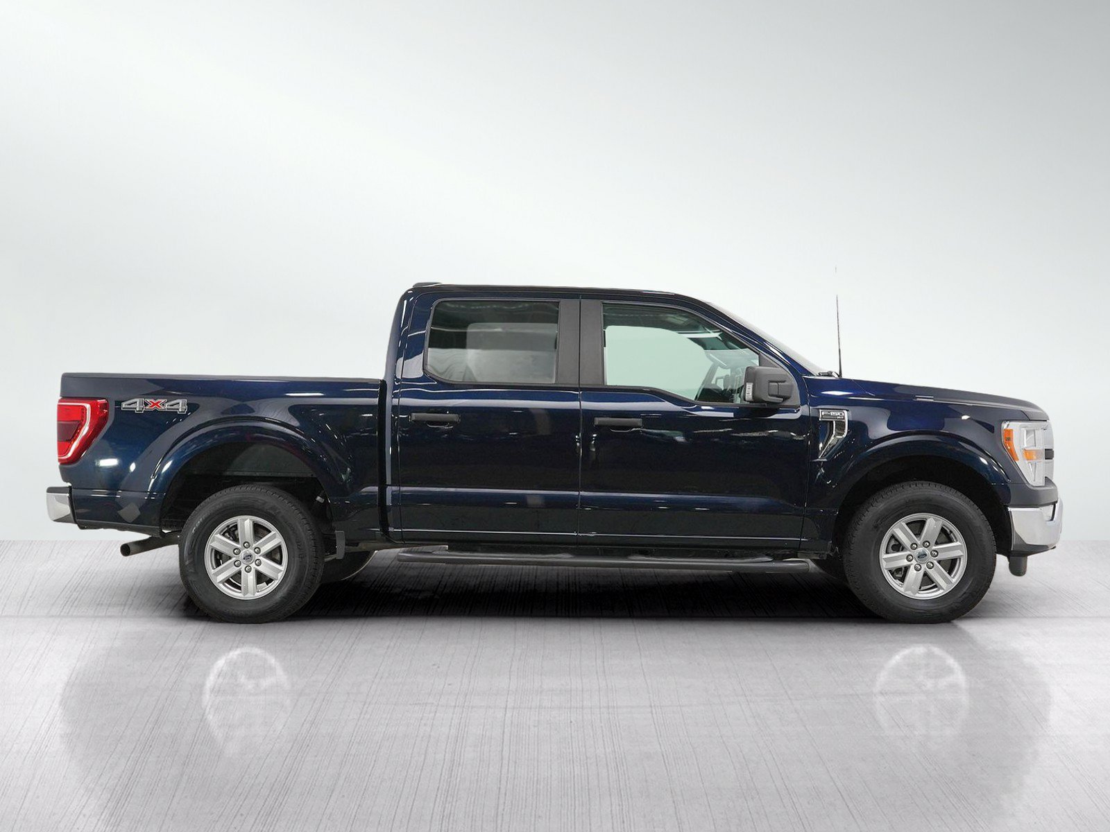 Used 2021 Ford F150 XLT w/ Trailer Tow Package AWD/4WD image 6