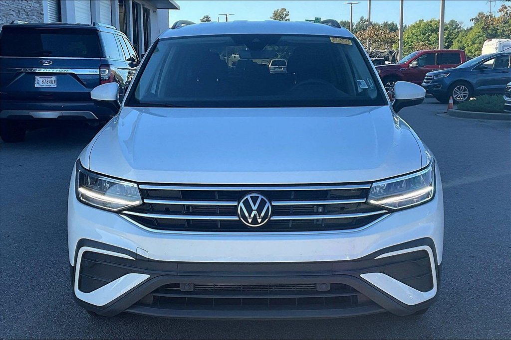 Used 2024 Volkswagen Tiguan S FWD image 2