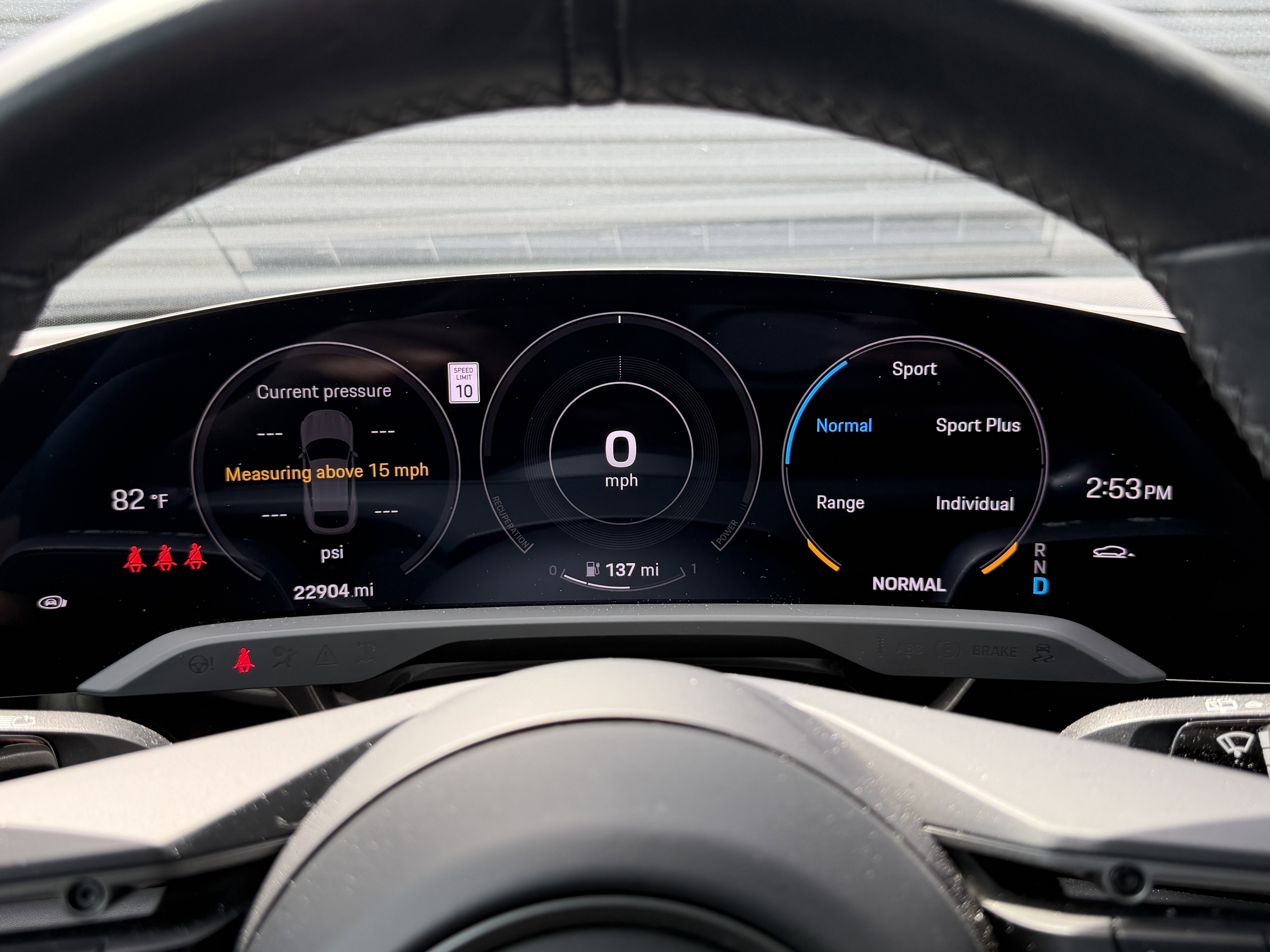 Used 2023 Porsche Taycan 4 Cross Turismo image 28