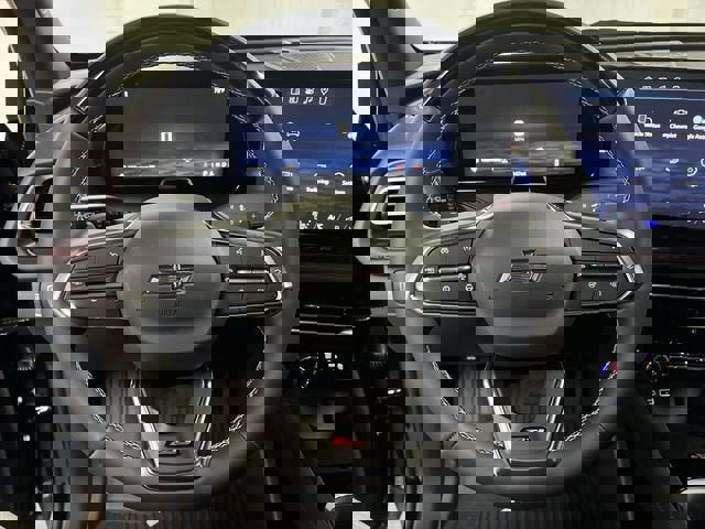 New 2026 Chevrolet Traverse Z71 w/ Enhanced Driving Package image 11