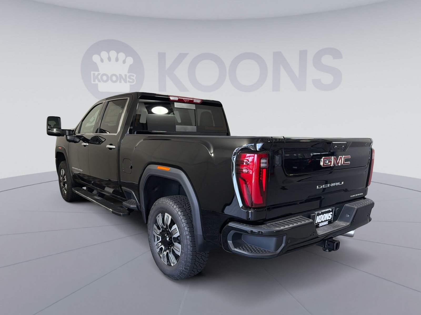 New 2026 GMC Sierra 2500 Denali w/ Denali Reserve Package AWD/4WD image 4