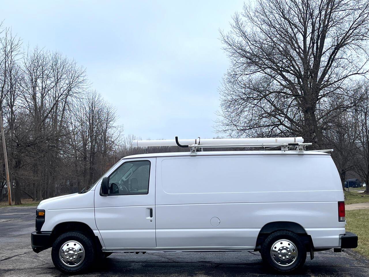 Used 2013 Ford E-150 and Econoline 150 image 9