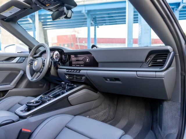 Certified 2024 Porsche 911 Targa 4 image 30