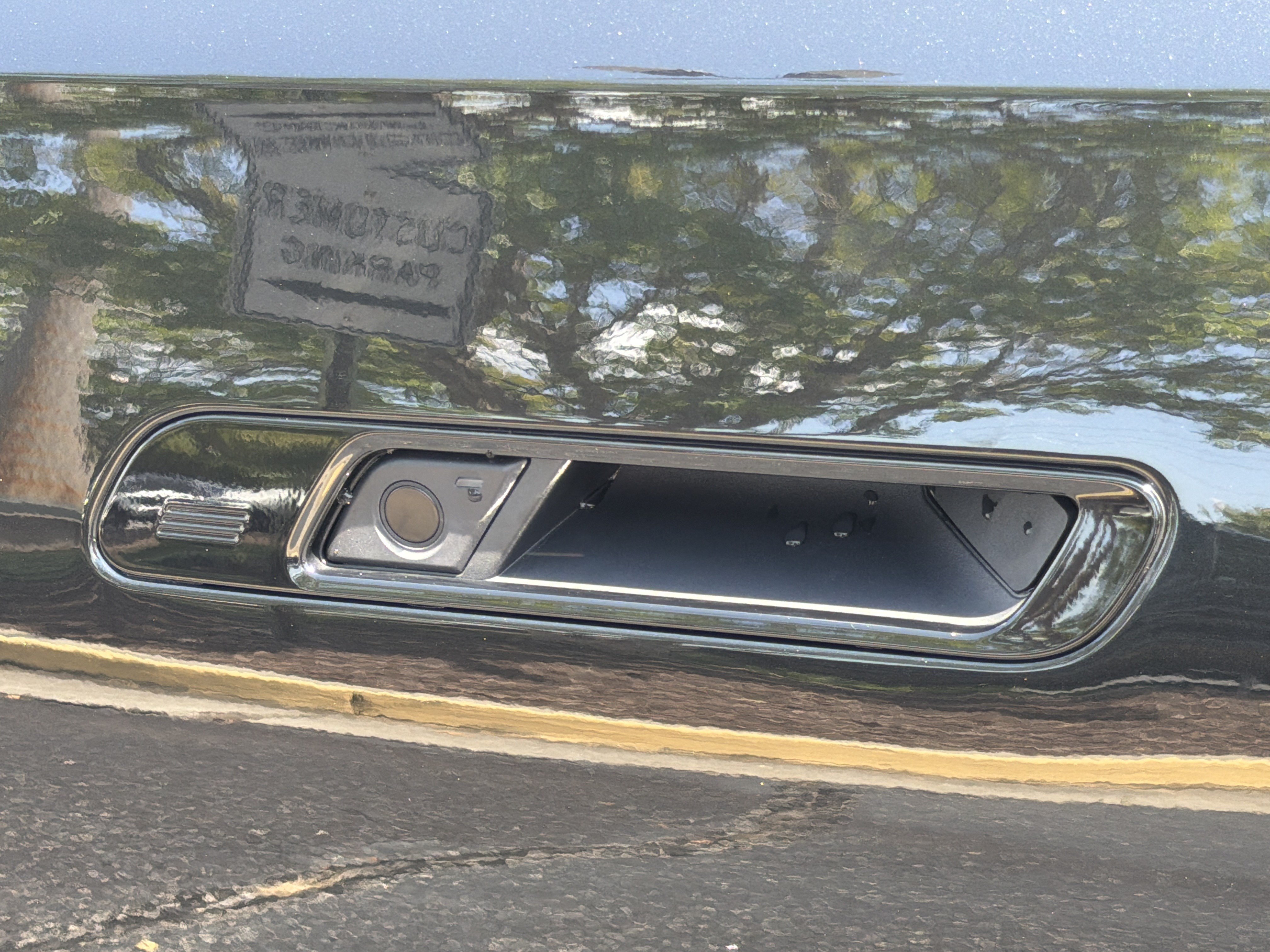 Certified 2026 BMW 760i xDrive AWD/4WD image 32