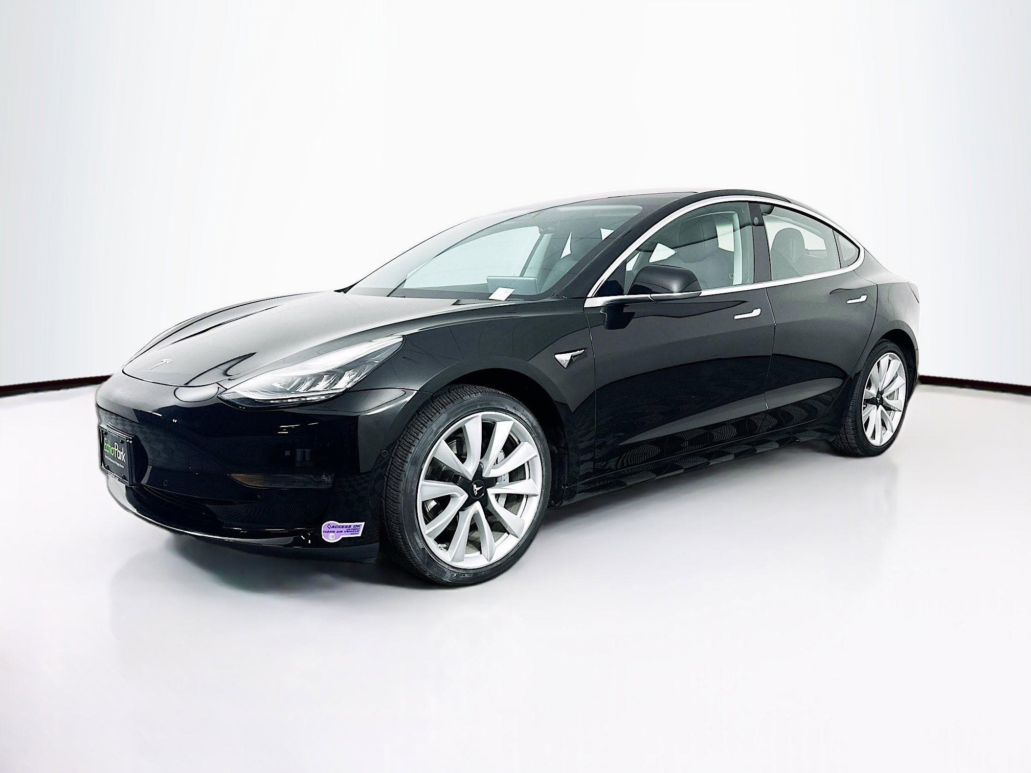 Used 2018 Tesla Model 3 Long Range image 3