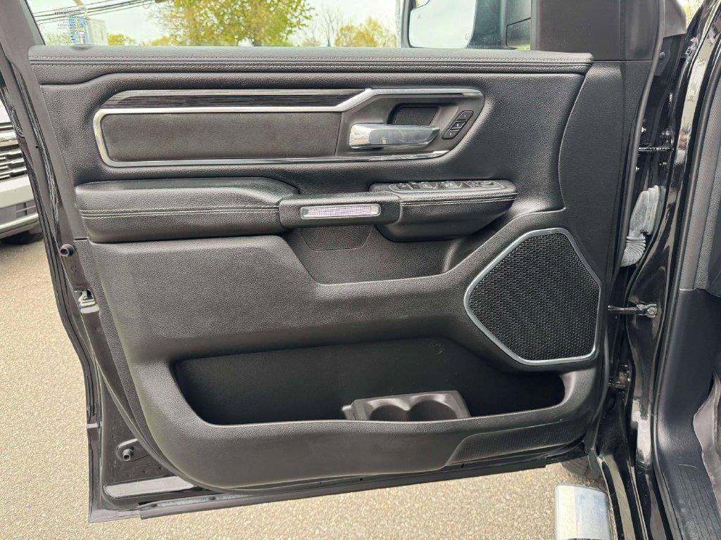 Used 2024 RAM 1500 Laramie AWD/4WD image 22