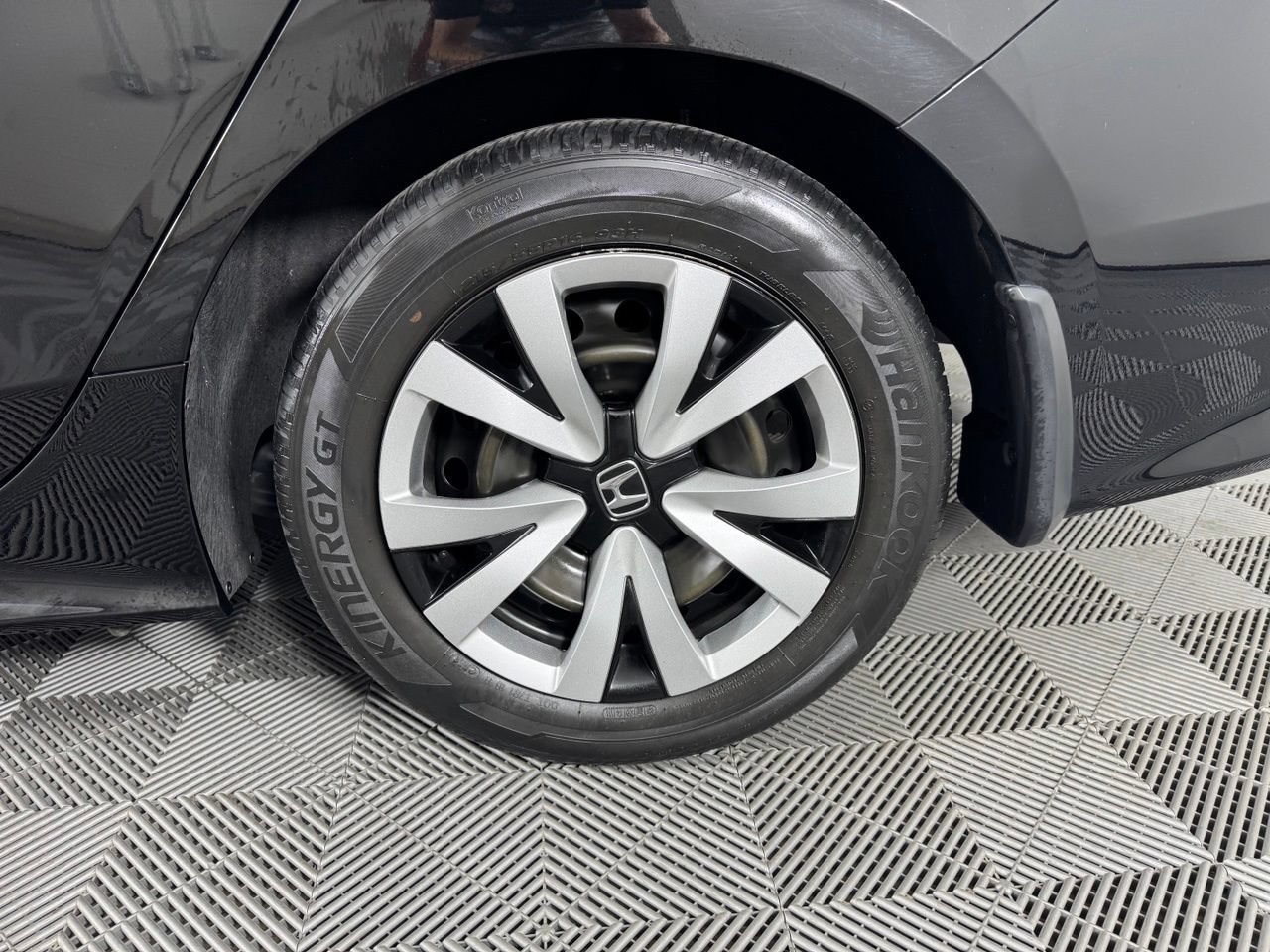 Used 2022 Honda Civic LX image 35