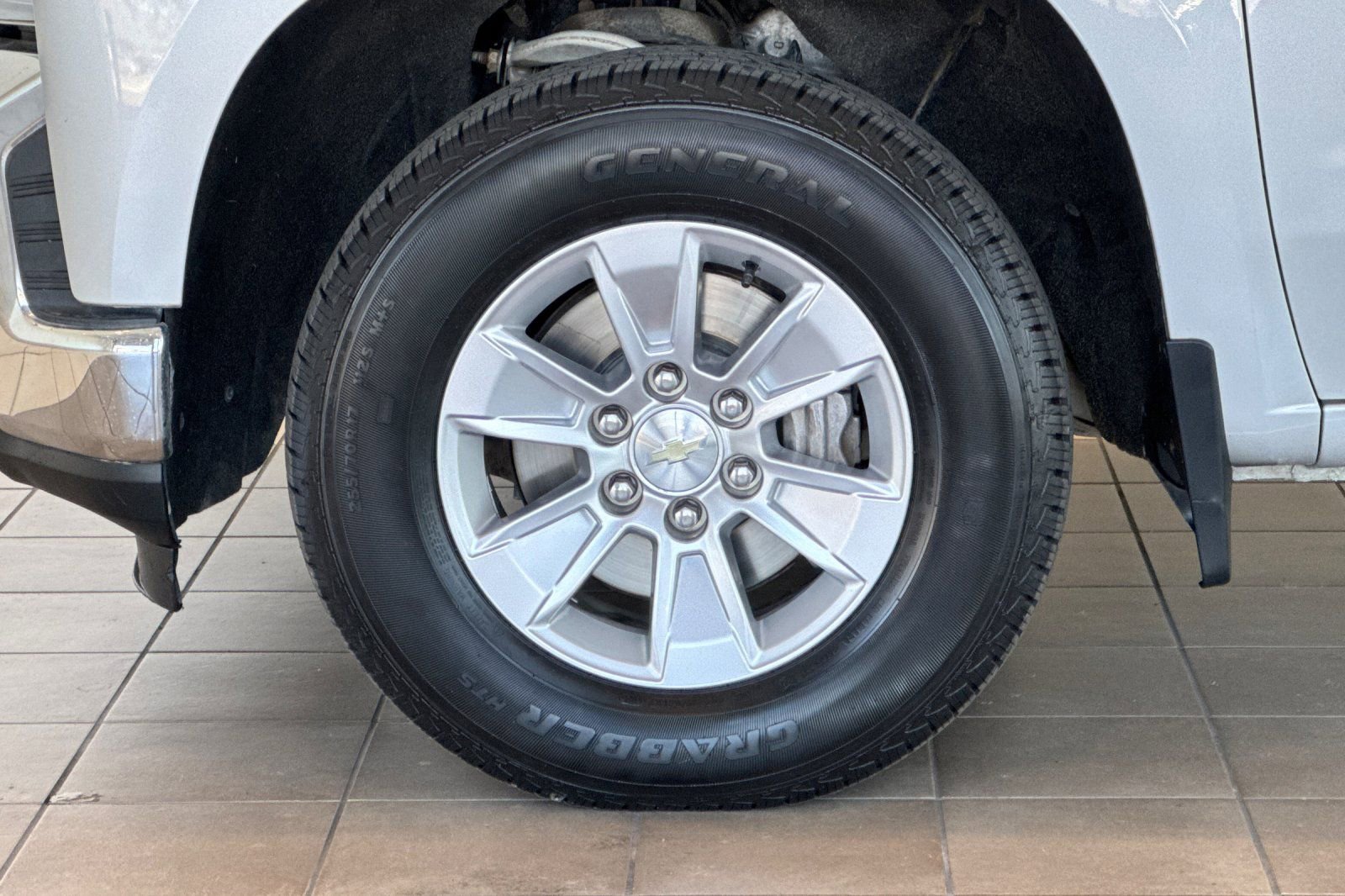 Used 2019 Chevrolet Silverado 1500 LT w/ All-Star Edition AWD/4WD image 25