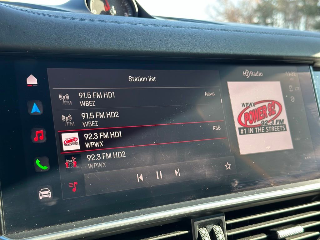 Used 2022 Porsche Cayenne GTS image 38