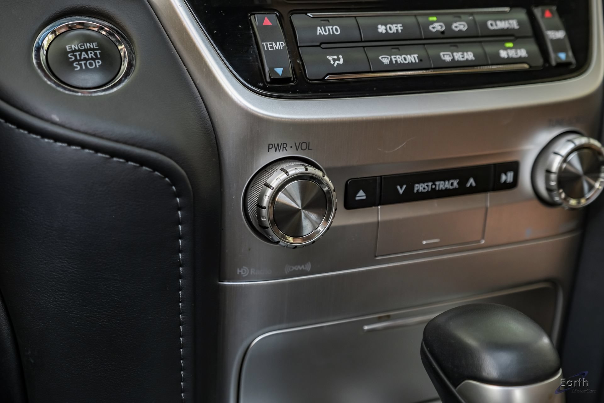 Used 2020 Toyota Land Cruiser AWD/4WD image 67