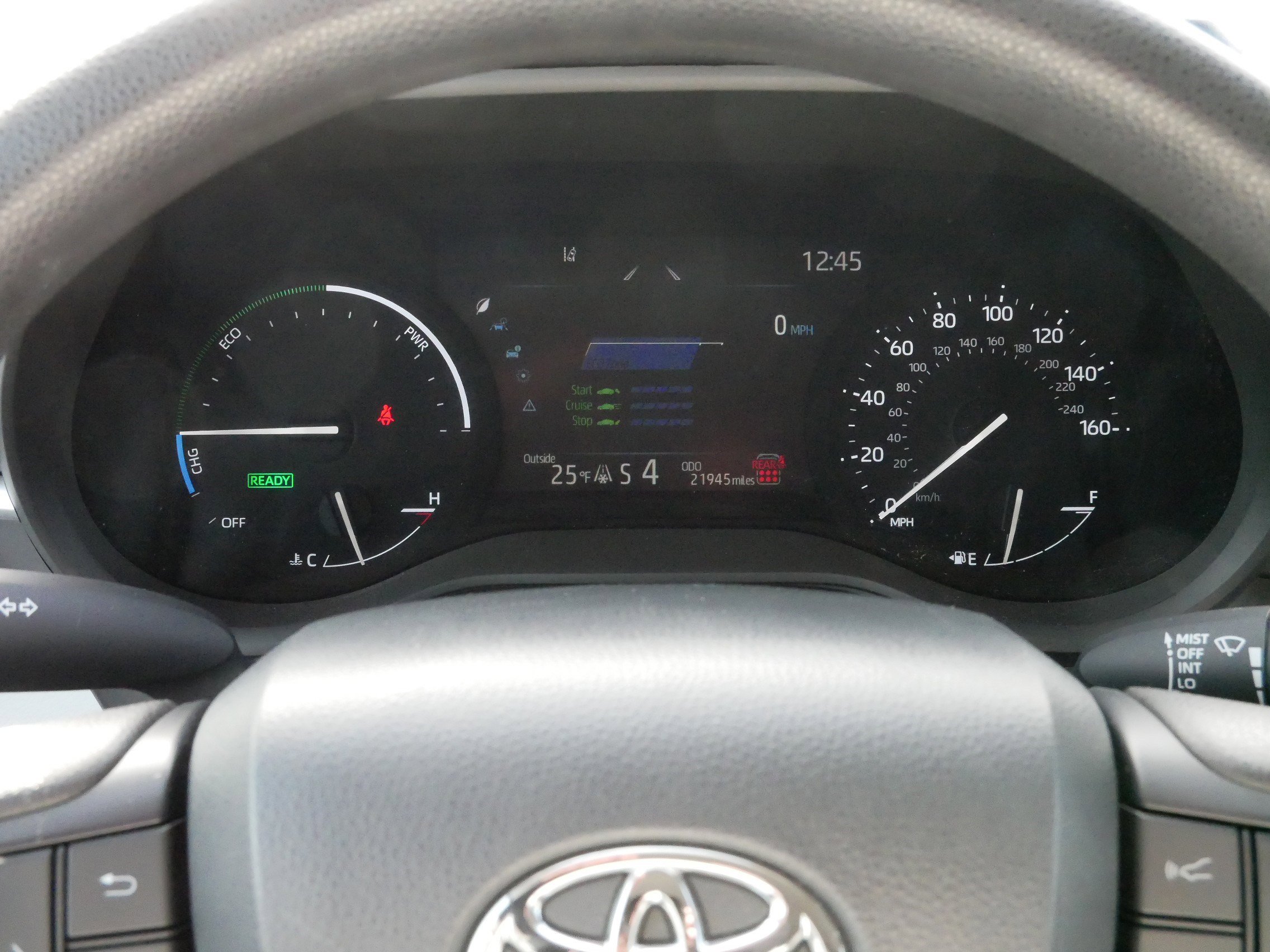 Used 2025 Toyota Sienna LE image 21