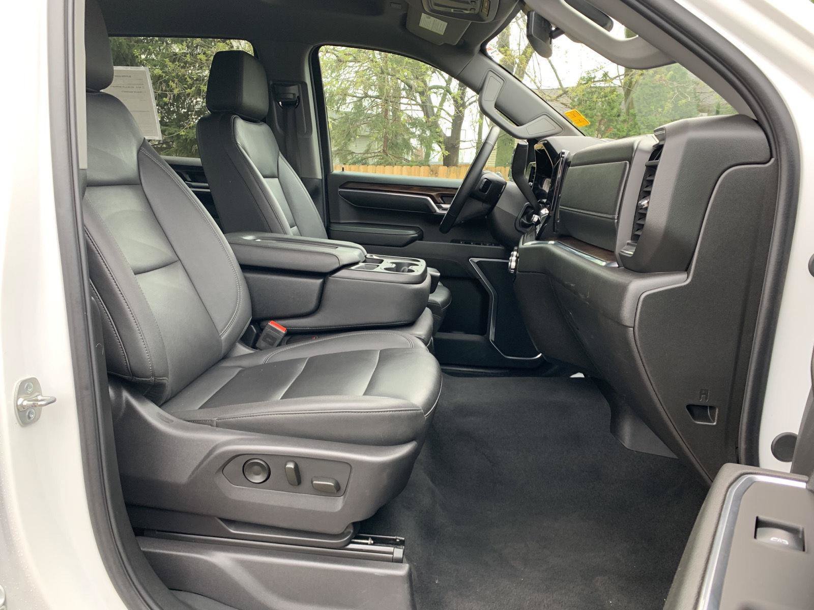 Used 2025 GMC Sierra 1500 SLT AWD/4WD image 21