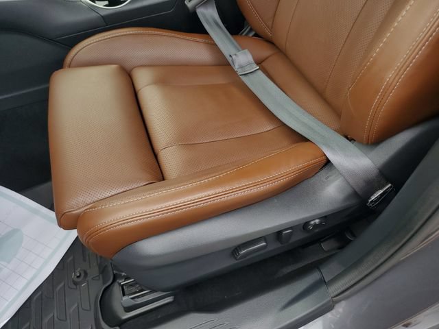 Certified 2025 Subaru Outback Touring w/ Popular Package #2 AWD/4WD image 21