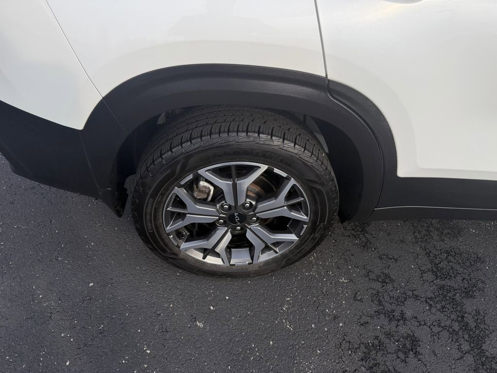 Used 2023 Kia Seltos EX image 29
