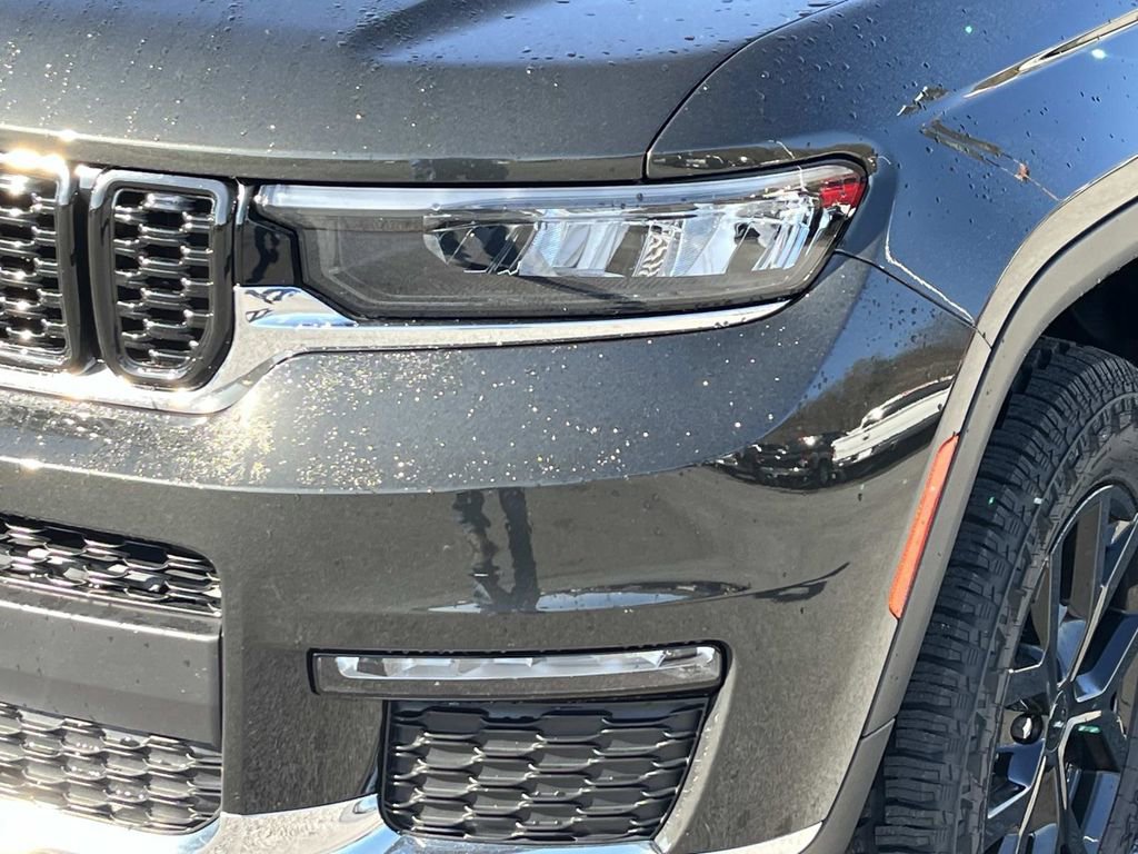 Used 2022 Jeep Grand Cherokee L Limited image 10