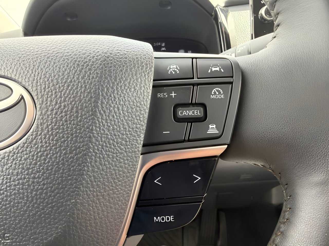 Used 2026 Toyota Camry XLE FWD image 21