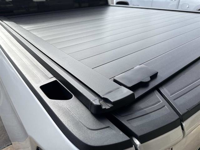 Used 2023 GMC Sierra 1500 Denali Ultimate image 6