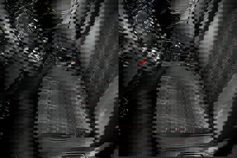 Used 2020 Volkswagen GTI S image 17