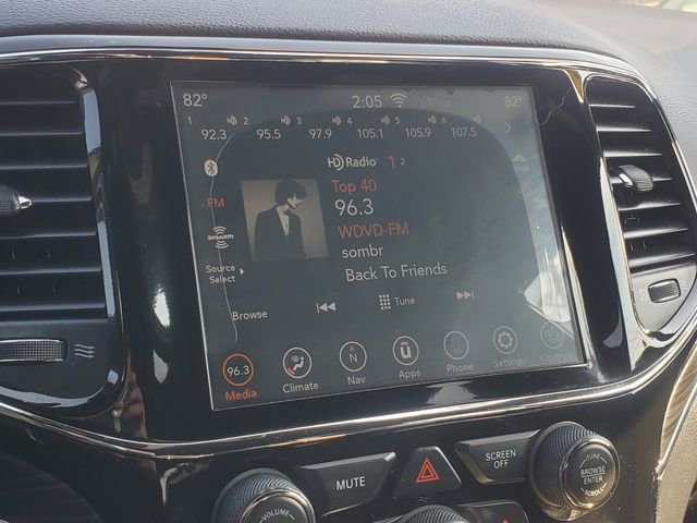 Used 2019 Jeep Grand Cherokee Limited image 21